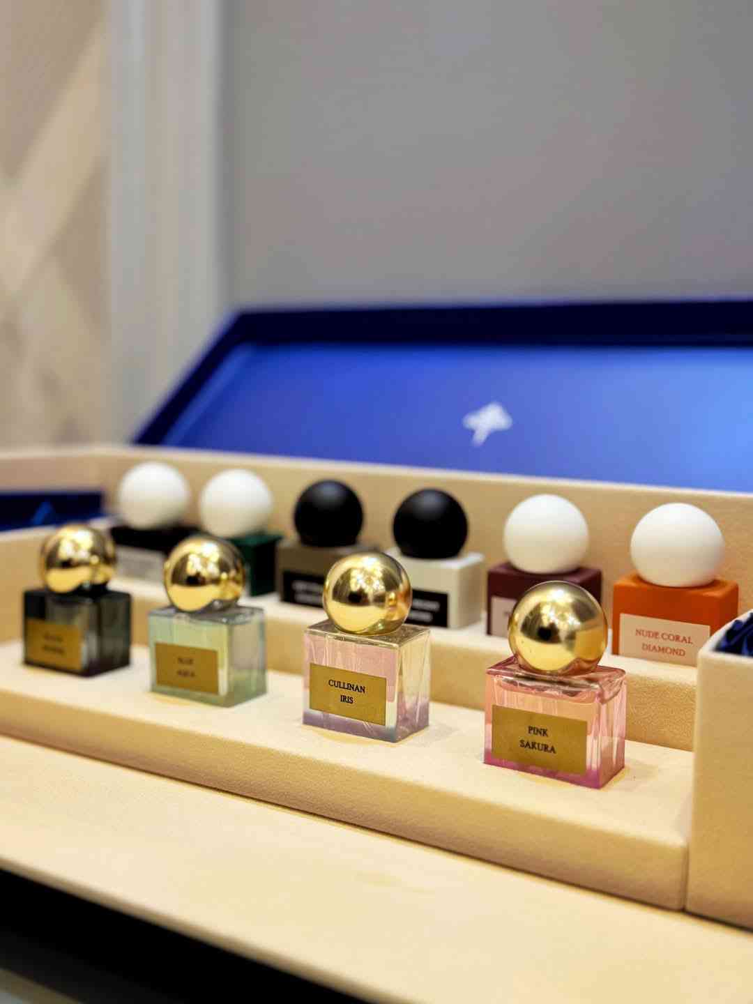 DIAMOND SET COLLECTION - AROMA HOUSE BD